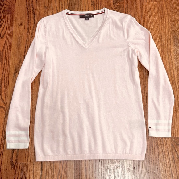 Tommy Hilfiger Sweaters - Tommy Hilfiger Pale Pink V-Neck Knit Sweater